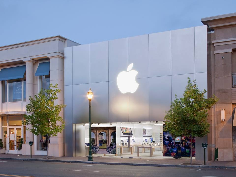 We ranked the 32 most beautiful Apple stores in the United States