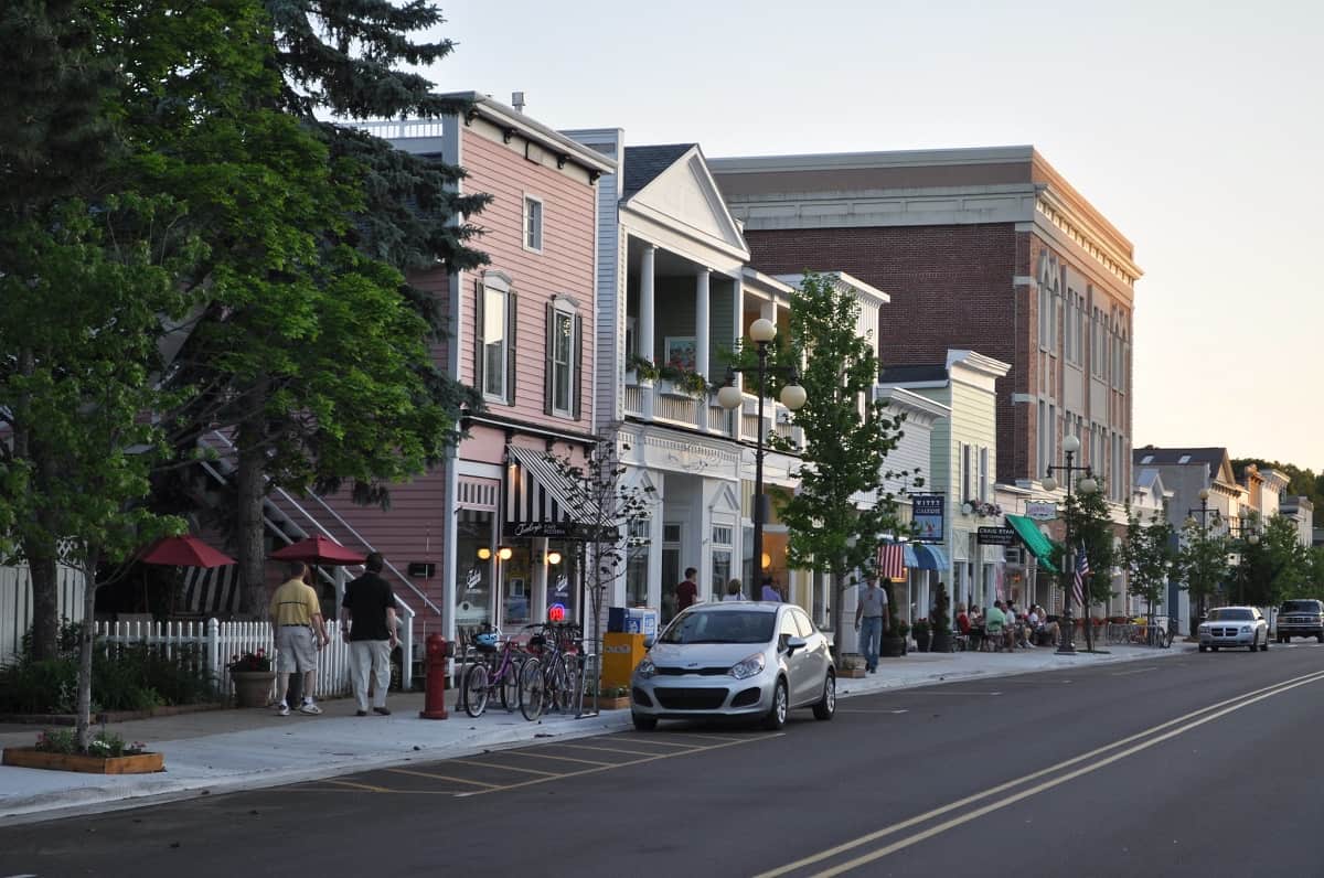 16 Most Beautiful Small Towns In Michigan You Must Visit Attractions